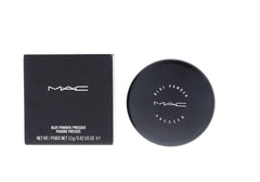 MAC Blot Powder Medium 11g packshot highlights shine control for a natural, undetectable finish.