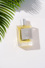 Maktoob Kudos Parfum packaging emphasizing luxury and gift-ready presentation.