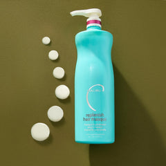 Malibu C Un-Do-Goo shampoo lather coats hair for thorough cleansing