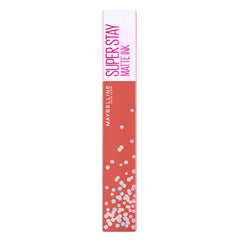 Maybelline Super Stay Matte Ink arrow applicator detail enabling clean lip lines.