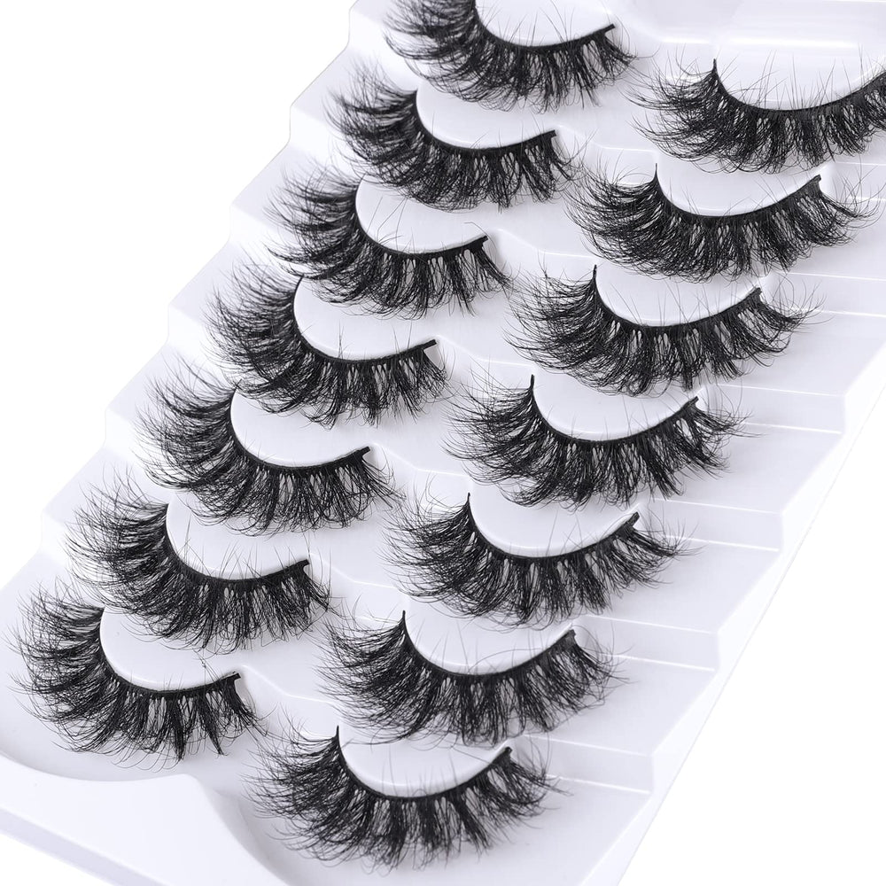 Mebver 8D lashes cat-eye close-up, lightweight and fluffy.