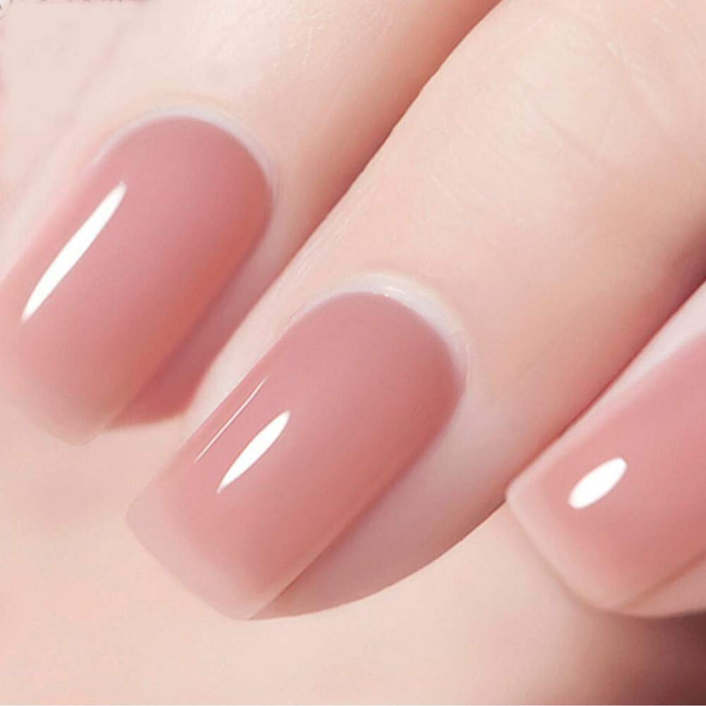 MEMEDA gel nail polish neutral bottle shows smooth color with long-lasting shine and even coverage.