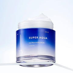 MISSHA Super Aqua Ultra Hyalron Cream swirl reveals rich, moisturizing texture for daily use