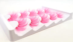 MISSLADY clear band lashes demonstrate easy application and secure fit.