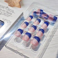 Mkwntg glitter sequins and winter sparkle on nails for a party-ready look.