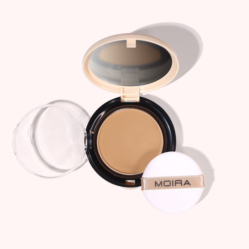 Moira Complete Wear Powder Foundation compact close-up showing smooth natural matte coverage