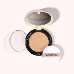 Moira Complete Wear Powder Foundation compact showing a natural matte finish for everyday wear.