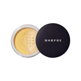 MORPHE Bake & Set Banana shade powder provides a soft, natural finish for brightened skin.