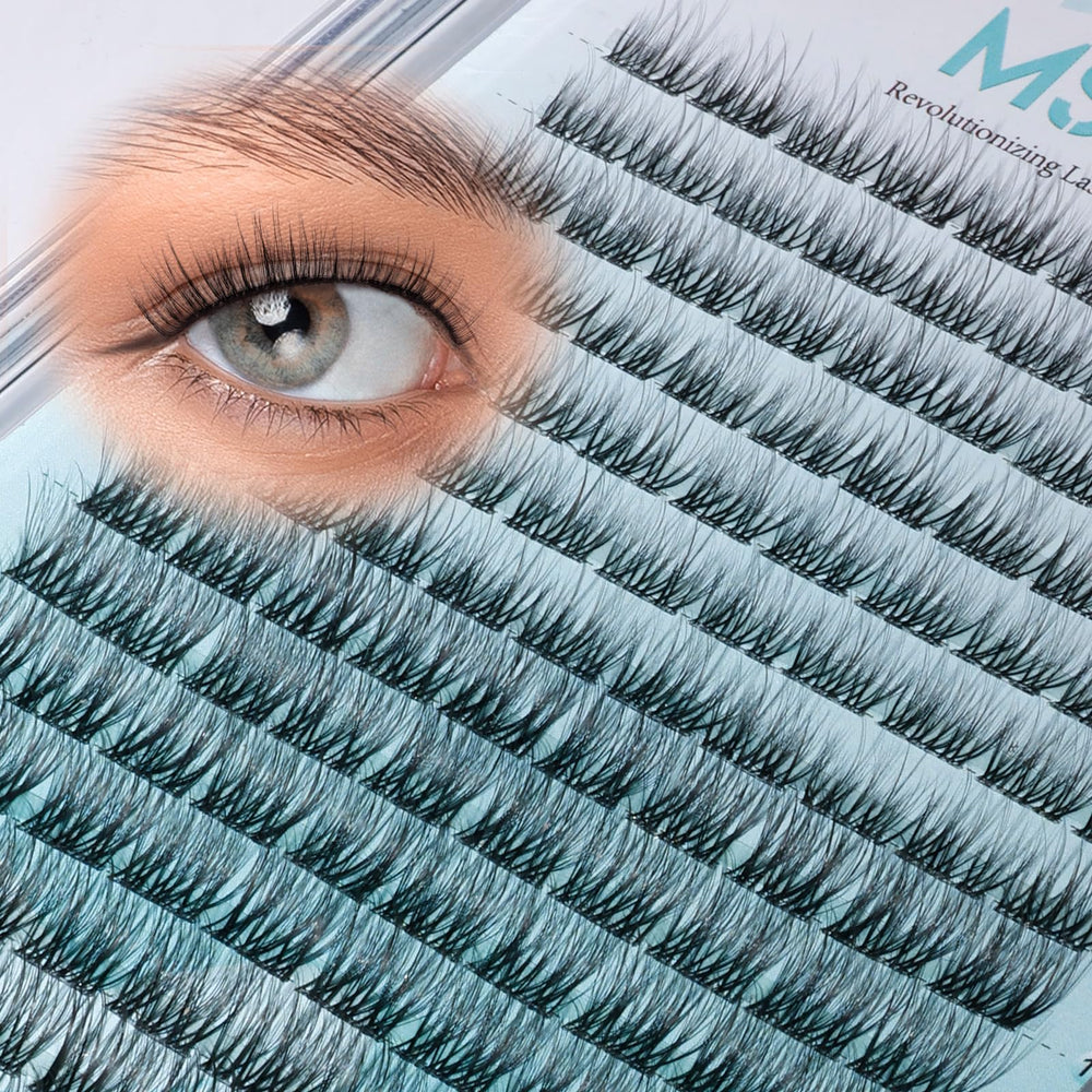MSCICI AuraVenus.03 short lash clusters 9-12mm closeup for natural wispy volume.