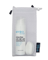 Mybo Clean eyelid brush with soft bristles, gentle on sensitive lids.