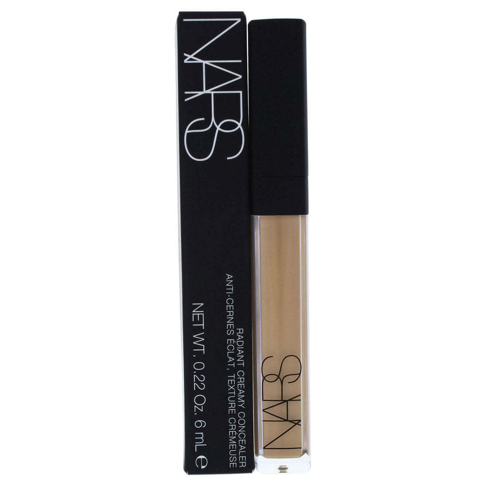 NARS Radiant Creamy Concealer cap close-up for precise application and smooth coverage.