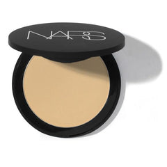 NARS Soft Matte Advanced Powder Bay in a jar for oil control and a refined matte finish