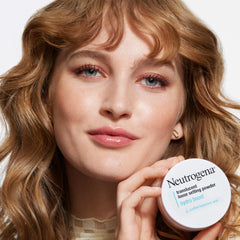 Neutrogena Hydro Boost powder applied to skin for pore minimization and radiant finish.