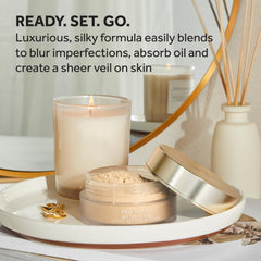 No7 Pro Artist Loose Setting Powder delivers a soft focus finish.