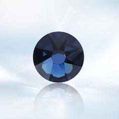 Novani Montana rhinestones SS20 close-up shows precise facets for brilliant shine
