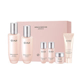 O Hui Miracle Moisture Set full kit: two full-size bottles for daily hydration.