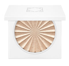 Ofra Highlighter The Hills full-size compact delivers a radiant champagne glow.