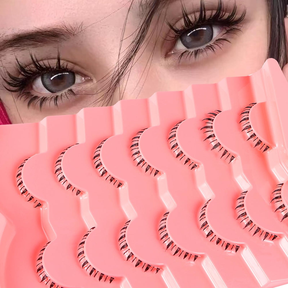 Outopen bottom lashes with clear band deliver a wispy natural look.
