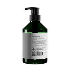Palma de Salus Exfoliating Wash rich creamy lather forms on skin during wash.