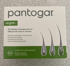 Pantogar vegan clear capsule close-up showing dye-free easy-to-swallow capsules