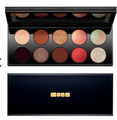 Pat McGrath Labs Mothership V Bronze Seduction palette: close-up highlights shimmering and matte shades.