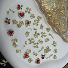 Pizadix dollar sign nail charms for chic, bold looks.