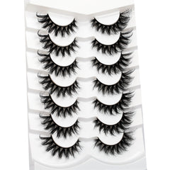 Pooplunch faux mink lashes feel soft and cruelty-free for comfortable wear.
