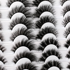 Pooplunch fox-eye look lashes add dramatic curvature for evening looks.