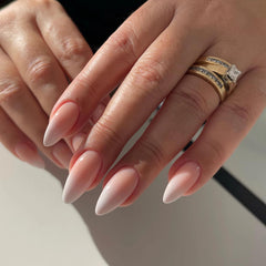 Qsnidy full-cover acrylic nails provide durable, odor-free wear