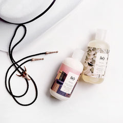 Salon-ready application on hair demonstrates even distribution for fine strands