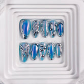 Rdntbeu blue ombre press-on nails for a reusable salon-quality manicure.