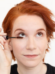 Redhead Revolution Waterproof Gingerlash keeps lashes defined all day.