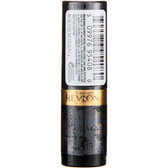 Lips wearing Smoky Rose during daytime look to enhance natural tone