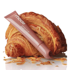 Rhode peptide lip tint fragrance-free formula nourishes lips.