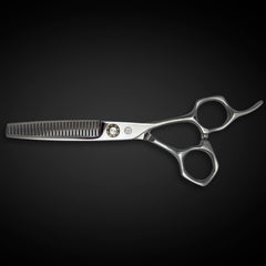 Saki Shears Musashi ergonomic handle designed for comfortable use