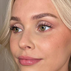 Sandstone Scandinavia Eyeshadow Pink Light Rose swirl demonstrating smooth blend for easy shading