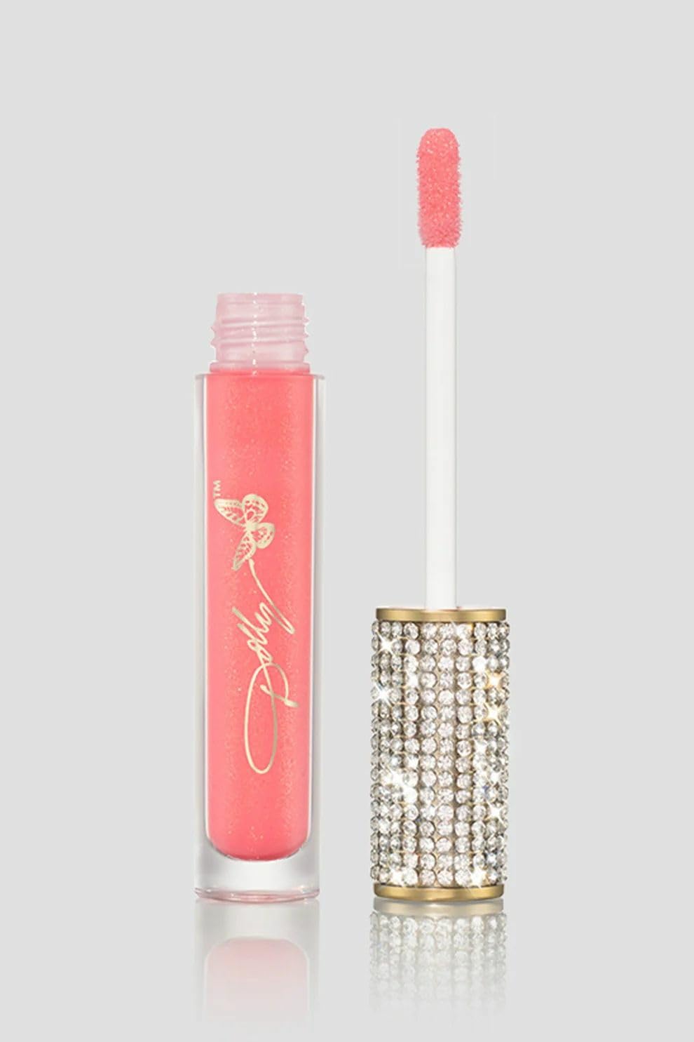 SCENT BEAUTY Dolly Beauty Hi-Gloss Lips in a sleek tube with shimmering shine
