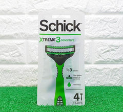 Schick Xtreme3 Sensitive Aloe strip closeup for smooth glide