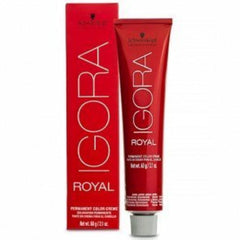Schwarzkopf IGORA ROYAL 3-0 Dark Brown color application for even, vibrant coverage.