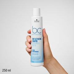 Schwarzkopf Professional BC Scalp Genesis Root Activating Shampoo lather ready for gentle cleansing
