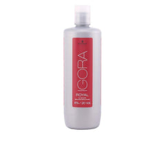 Schwarzkopf Royal Igora Activ application setup for smooth color application.