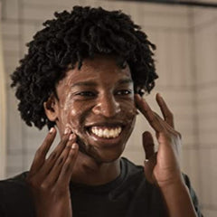 Scotch Porter Restoring Face Wash in-use foamy lather on the skin after massage