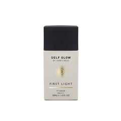 Self Glow by James Read First Light serum bottle shows buildable natural tan.
