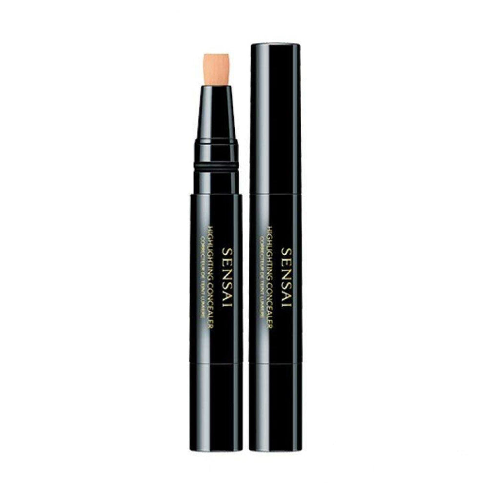 Sensai Foundations Highlighting Concealer HC02 bottle pour for precise application and radiant finish.