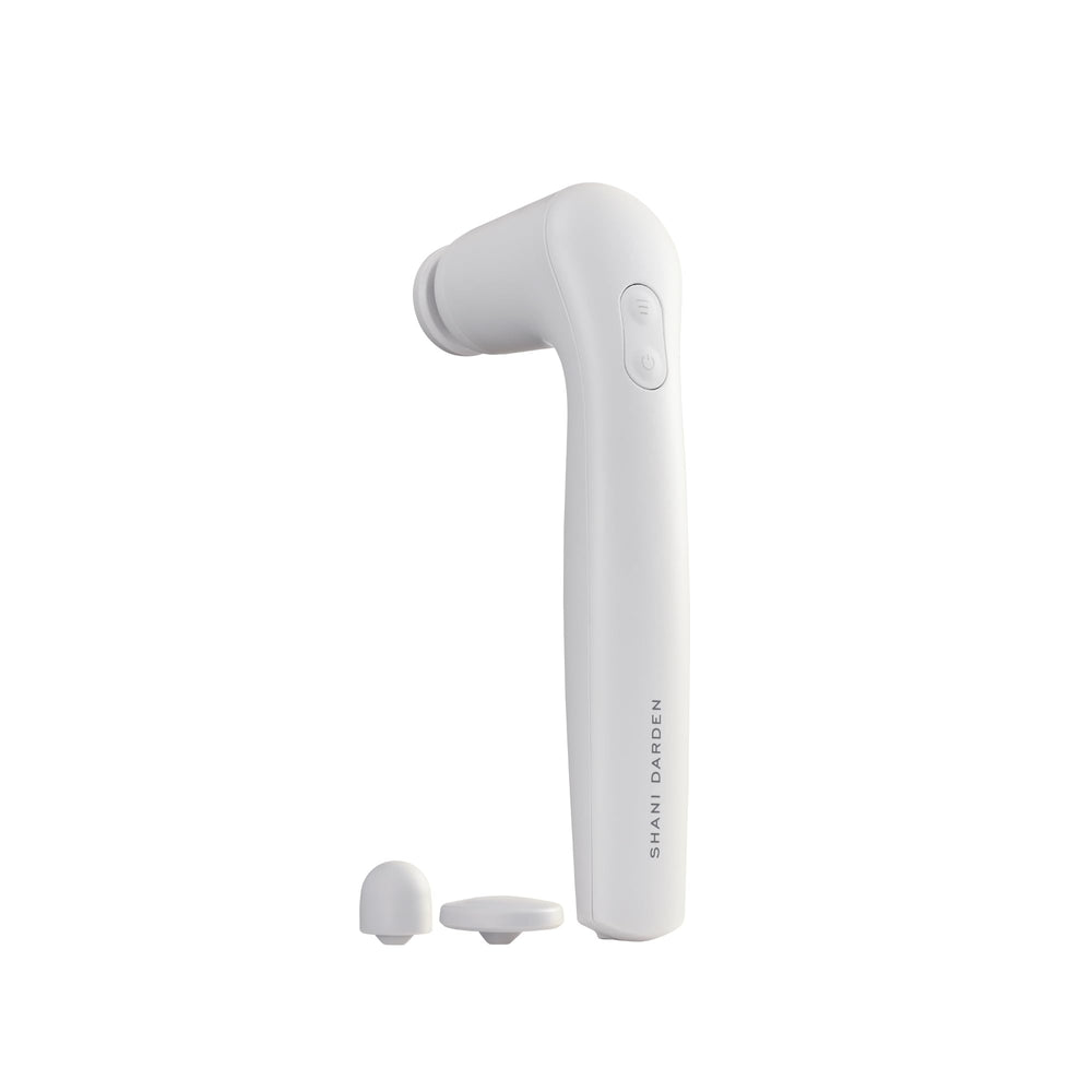 Shani Darden Face Sculpting Wand with flat disc on forehead for smoother looking skin