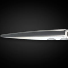 Shihan Shears Legacy six-point-eight-inch blades enable versatile, controlled styling.