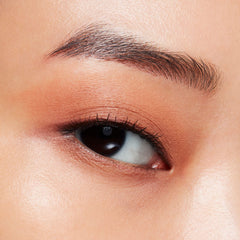 Shiseido POP PowderGel Subebe Beige 04 applied with finger for quick blend