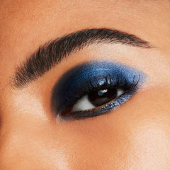 Applying Shiseido POP PowderGel Eye Shadow shows a smooth blend with fingers or brush.