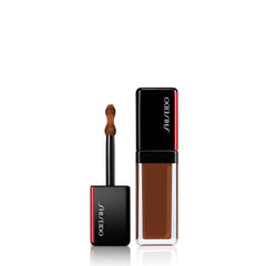 Shiseido Synchro Skin Self-Refreshing Concealer Deep 502 bottle highlights long-wear finish.