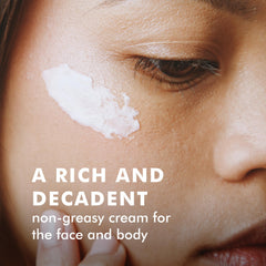 Texture swatch of Skyn ICELAND Arctic RePair cream demonstrating non-greasy finish